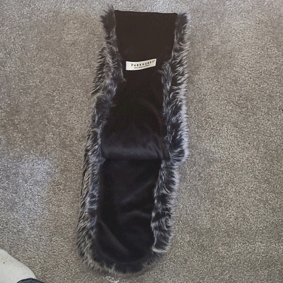 Scarf&gloves MADE IN CANADA - Picture 4 of 4